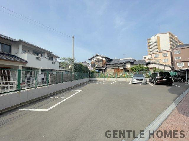 日商岩井南福岡マンションの駐車場