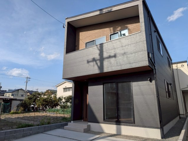 売新築戸建　静岡市駿河区中田４丁目の外観