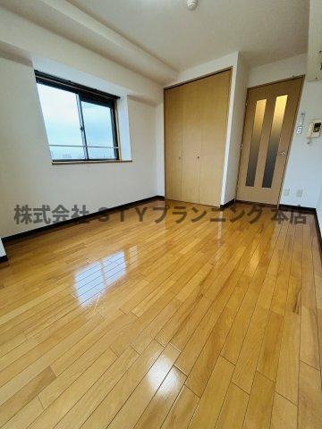 仲介手数料０円！ＶＩＯＬＡ　ＫＡＮＡＹＡＭＡの居間・リビング