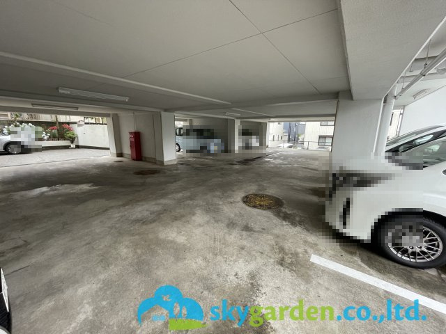 グリーンヒルズ港南台の駐車場