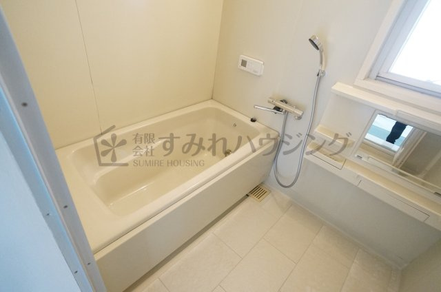 JS宝塚ビルの浴室