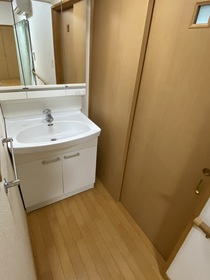 中古戸建の独立洗面台