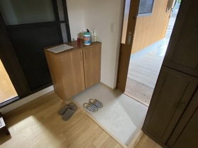 中古戸建の玄関