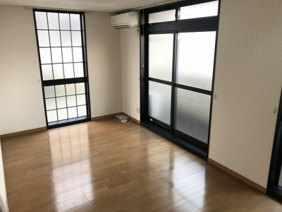 【居間・リビング】 | レオパレス二色の浜Ａ