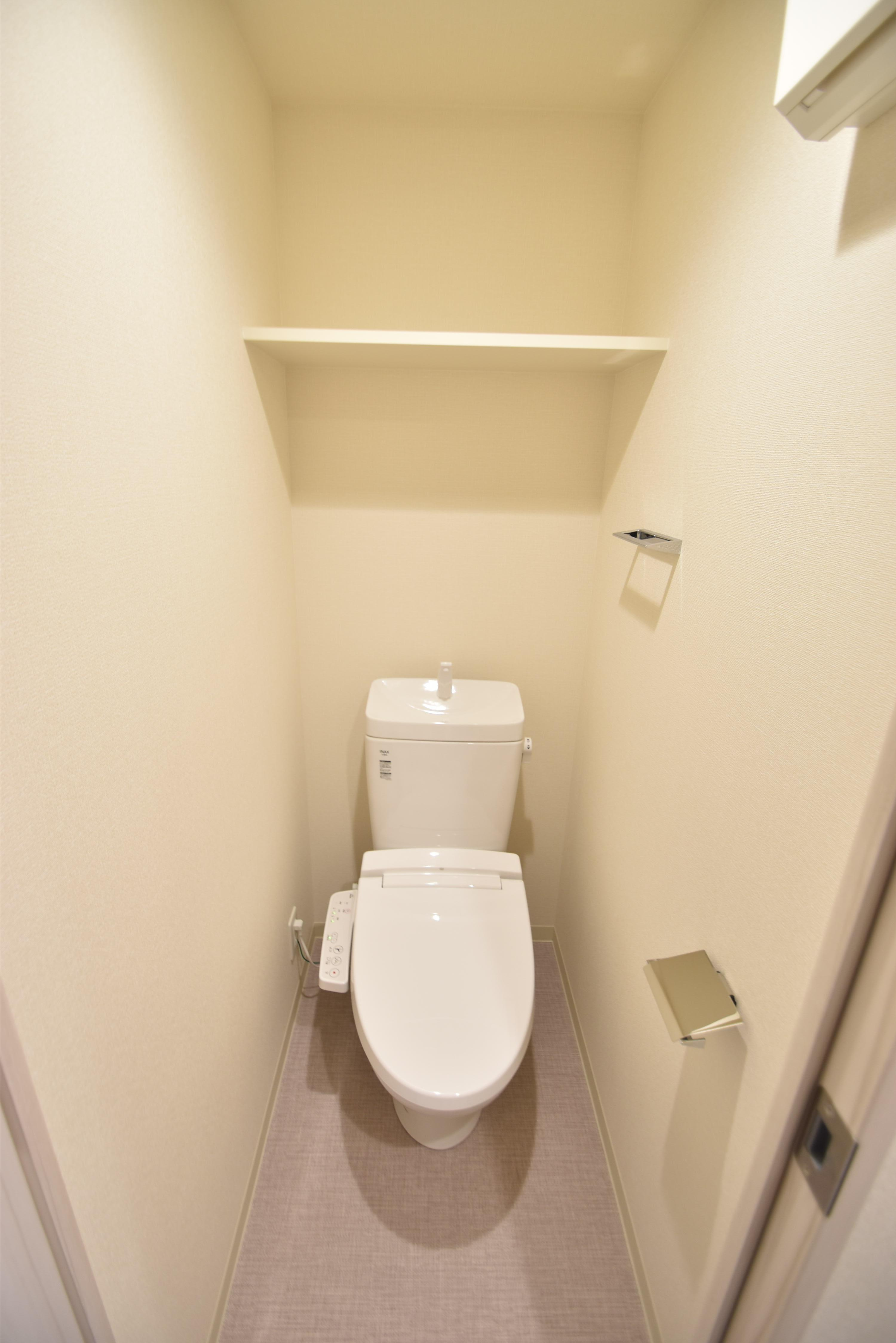 大阪市都島区片町１丁目の賃貸マンションのトイレ