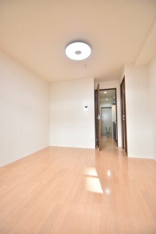 大阪市城東区関目５丁目の賃貸マンションの寝室