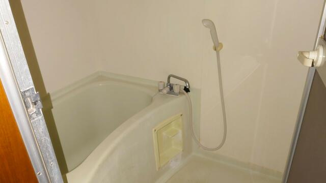 メゾングレージュの浴室