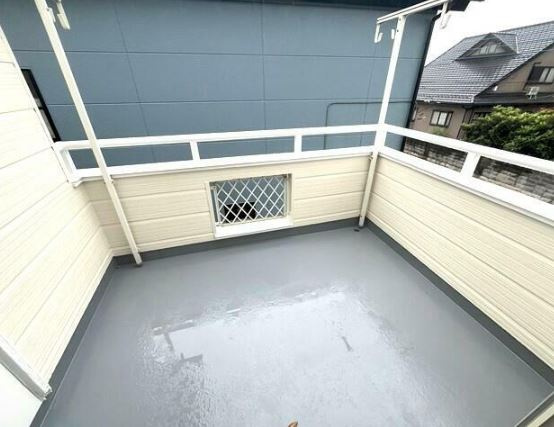 【中古】坂戸市島田リフォーム中古住宅のバルコニー|広々としたバルコニーです