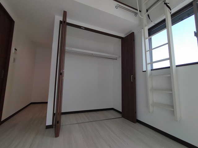 神戸市長田区蓮宮通４丁目のアパートの収納|クローゼット