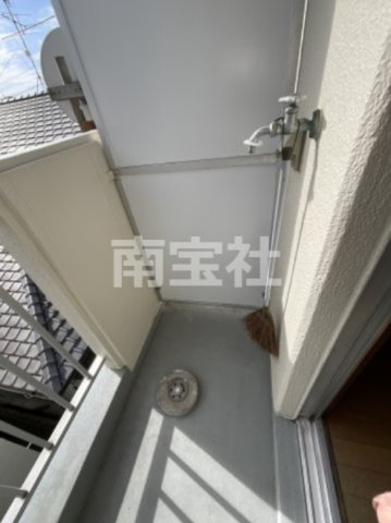【バルコニー】 | 洗濯機置き場です