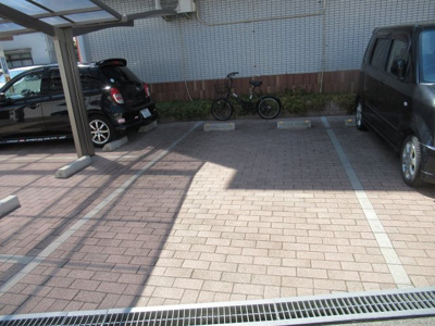 【駐車場】 | パークサイドレジデンス（八戸ノ里賃貸） | 空きはご確認ください