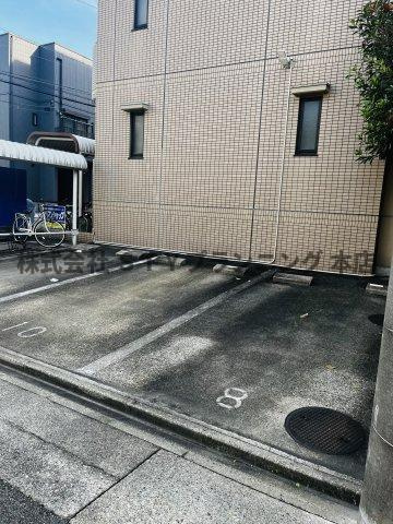 仲介手数料0円！ビハーラ白壁の駐車場