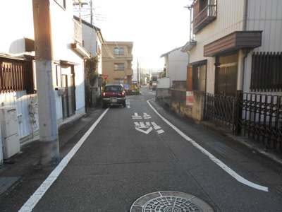 【前面道路含む現地写真】 | 高崎市若松町中古住宅