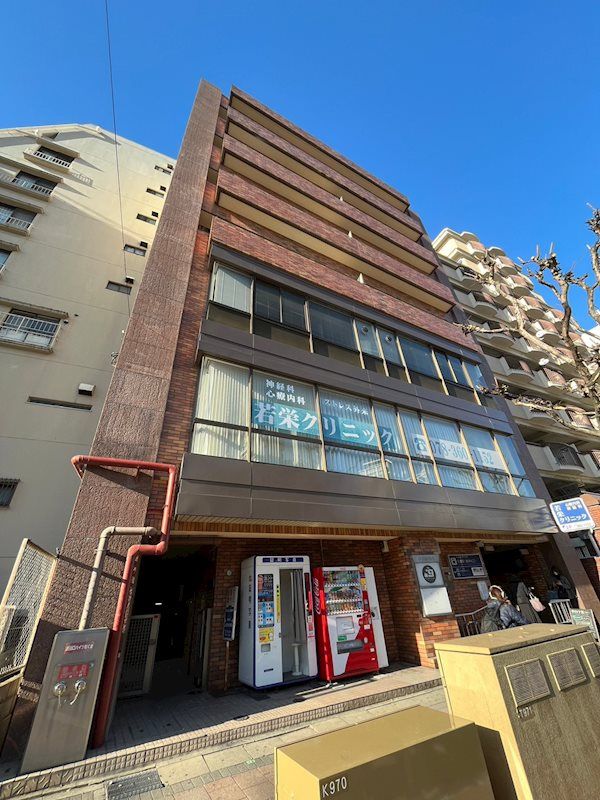 メトロハイツ花隈の外観