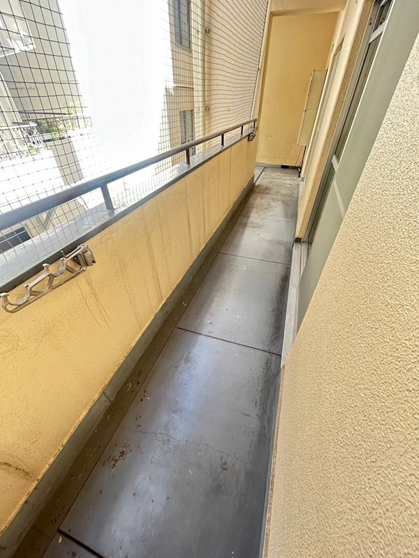 メトロハイツ花隈のバルコニー