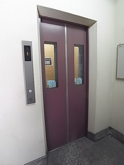 メトロハイツ花隈の外観