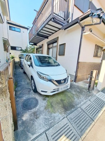 越谷市南越谷５丁目の中古一戸建の駐車場