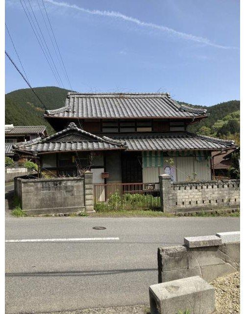 西条市丹原町田滝　戸建ての外観