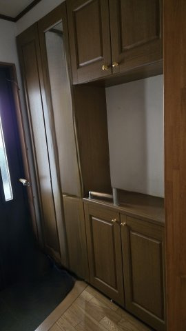 勝山町1丁目　店舗付き住宅の玄関