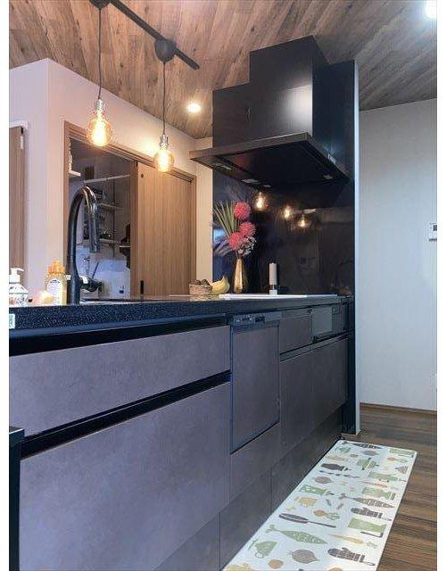 伊予市森　築浅戸建のキッチン