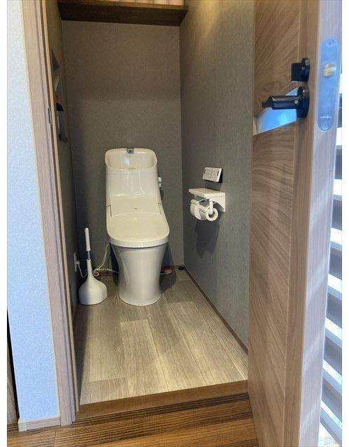伊予市森　築浅戸建のトイレ|トイレ