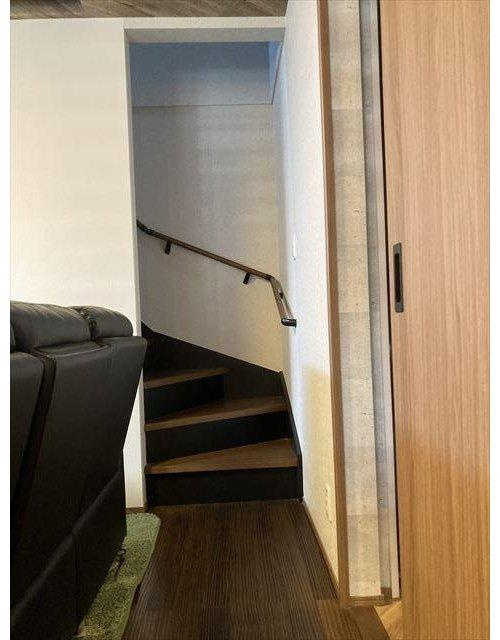 伊予市森　築浅戸建の内装