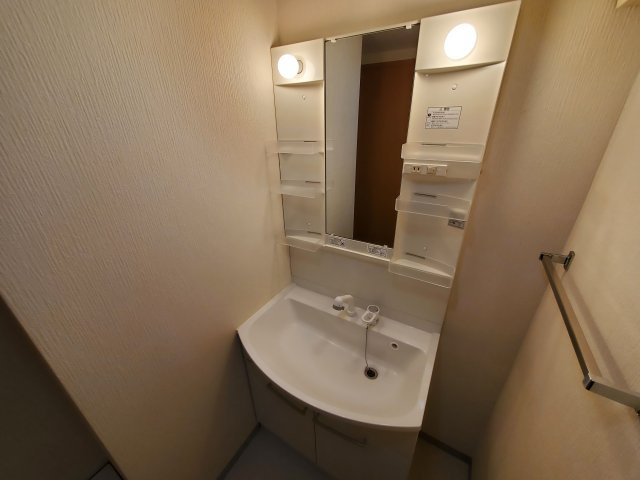 キャンディットの独立洗面台|使いやすい独立洗面台です