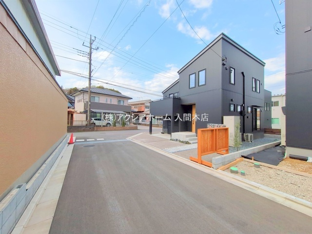 入間市上藤沢・全18棟　新築一戸建　C号棟の前面道路含む現地写真