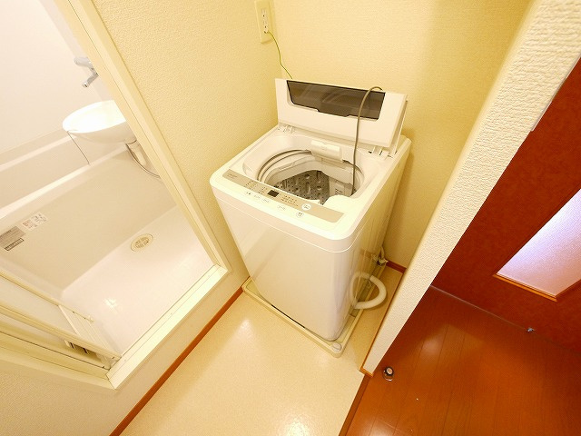 レオパレス南阪手Ⅱの設備|室内洗濯置き場