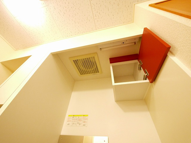 レオパレス南阪手Ⅱのキッチン|コンパクトなキッチンで掃除もラクラク