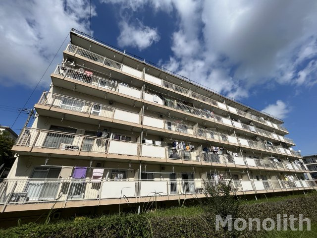 泉北桃山台１丁24号棟の外観