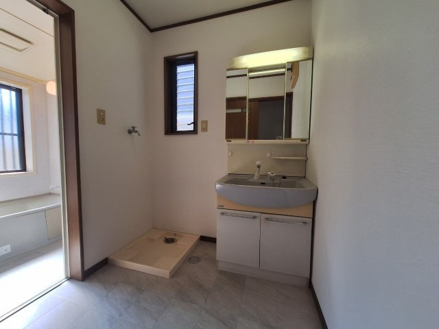 国分町(1438番6)戸建ての洗面所|コンパクトで使いやすい洗面所