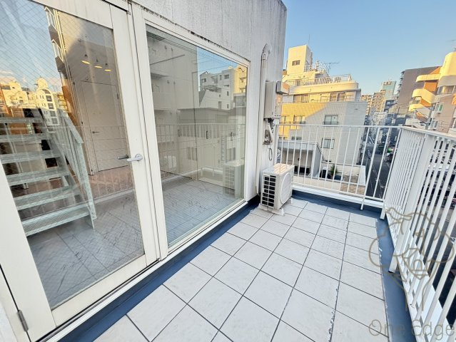 CASA Asteria Tenmaのバルコニー