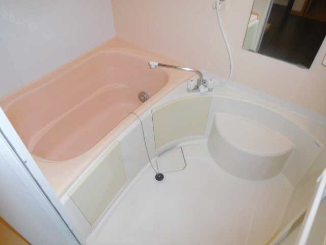 エクレール B棟の浴室