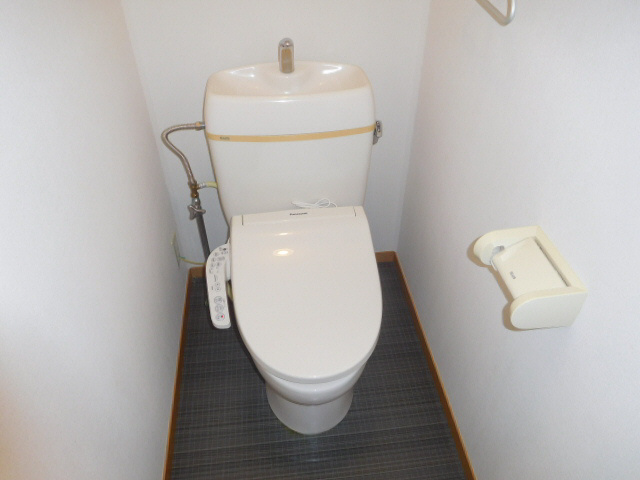 エクレール B棟のトイレ