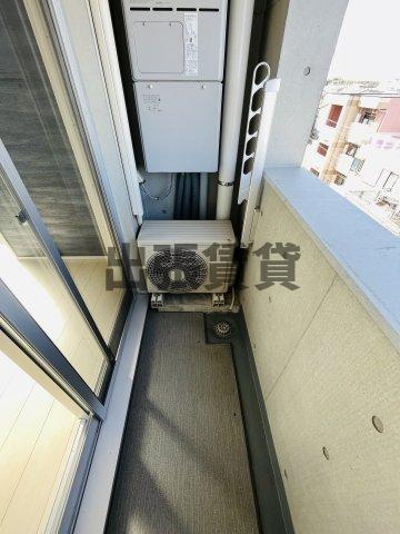 仲介手数料0円！SPACE CUBE HONJINのバルコニー