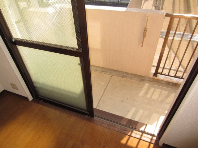 【バルコニー】