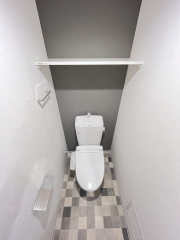 大阪市都島区中野町４丁目の賃貸マンションのトイレ