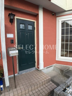 【エントランス】 | パティオクレスト | 落ち着いたエントランスです