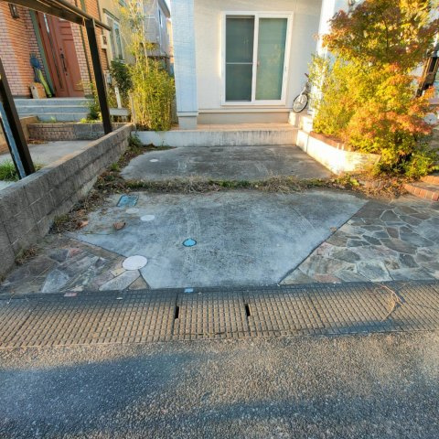 野田市つつみ野　中古戸建の駐車場