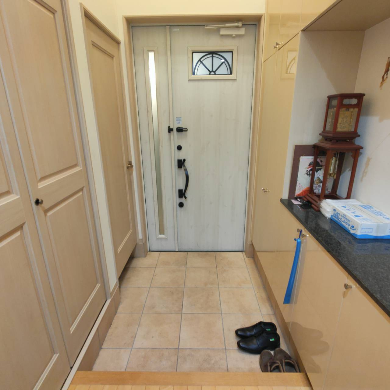 野田市つつみ野　中古戸建の玄関
