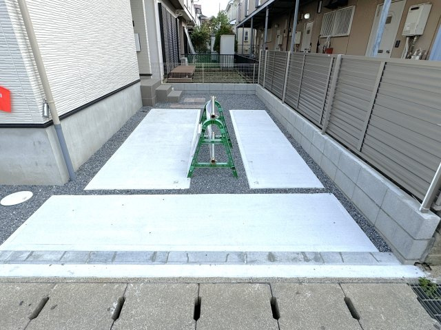 鎌ケ谷市鎌ケ谷１丁目新築戸建（鎌ケ谷９期）の駐車場|駐車スペース完備