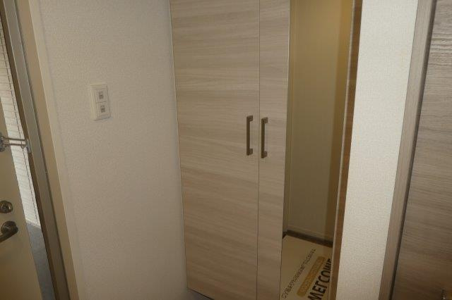くららの内装|シューズボックス