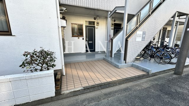 雅１５ハイム のエントランス
