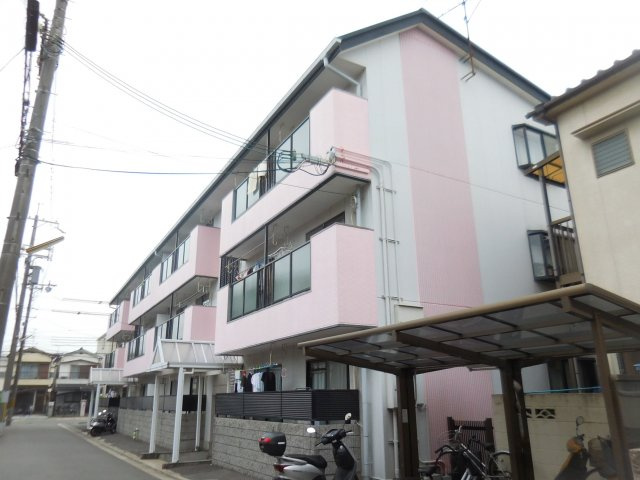 ドゥネフリエールの外観