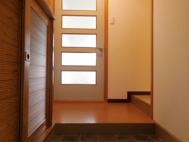 ドゥネフリエールの玄関