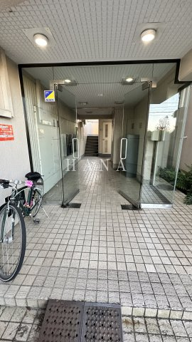 グレース秀和 のエントランス