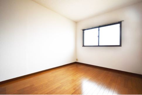 コンフォート21【キャッシュバック対象物件】の洋室|コンパクトで使いやすい洋室です