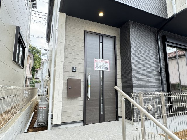 柏市藤心新築戸建【高柳小学校：10分】のエントランス|エントランス・玄関ポーチ