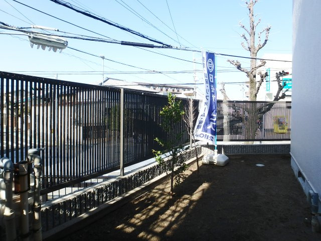 甲子園三保町戸建の庭